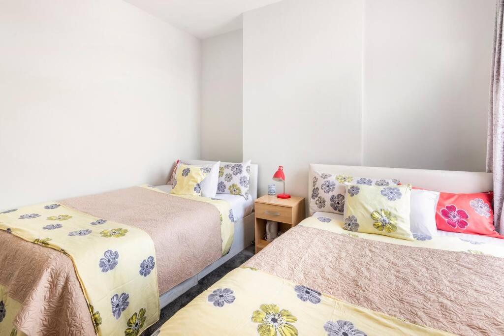 Travellers' Choice In Harwich-Essex Villa Exterior photo